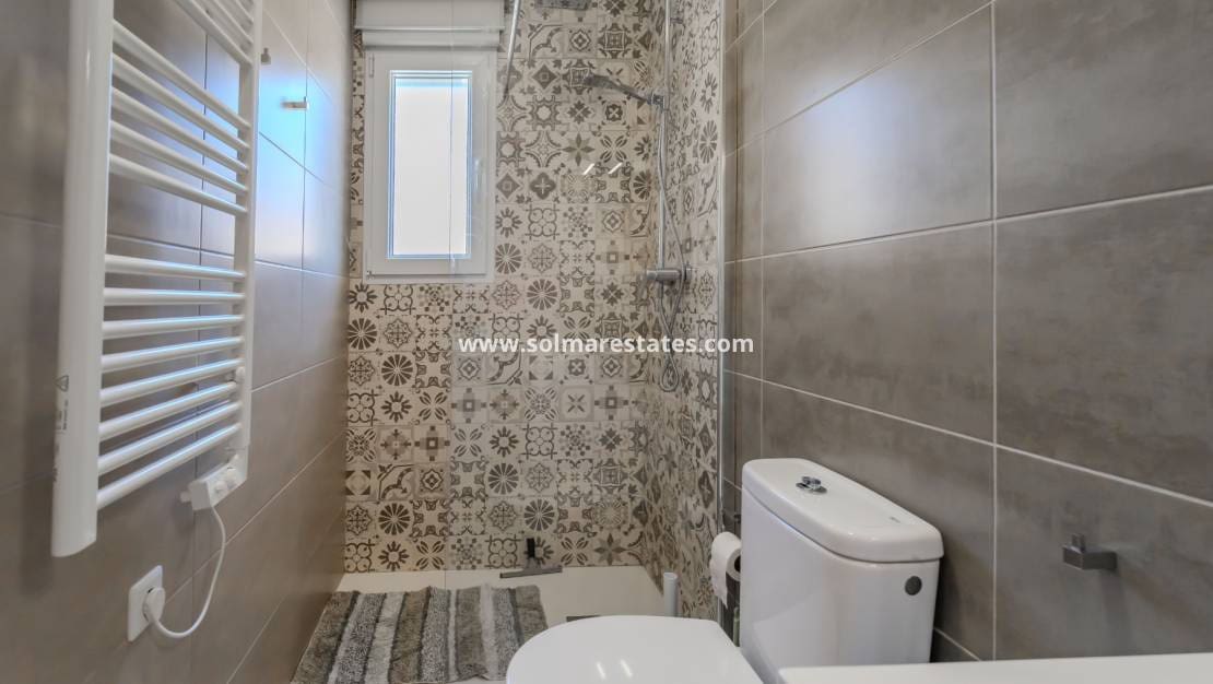 4 camera da letto Villa in vendita in La Marquesa con piscina - 599.000 € (Rif: 9948831)