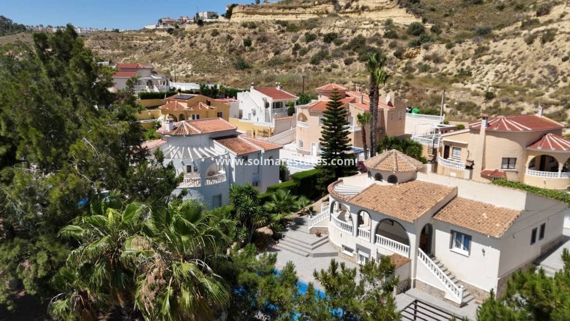 4 camera da letto Villa in vendita in La Marquesa con piscina - 599.000 € (Rif: 9948831)