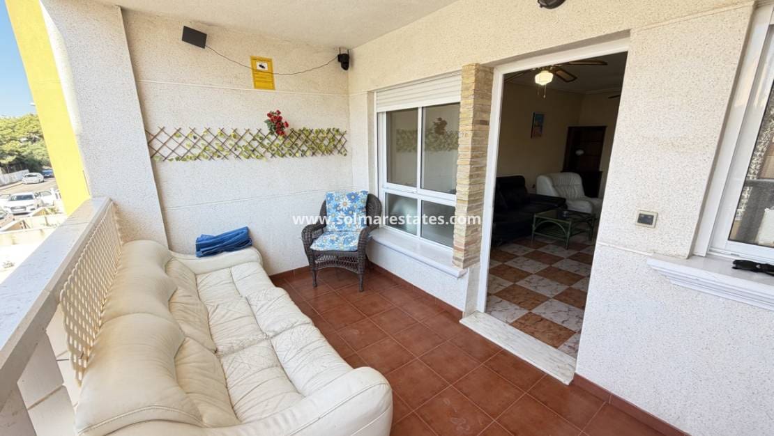 2 chambre Appartement à vendre à Villamartin avec piscine - 159 995 € (Ref: 9948908)