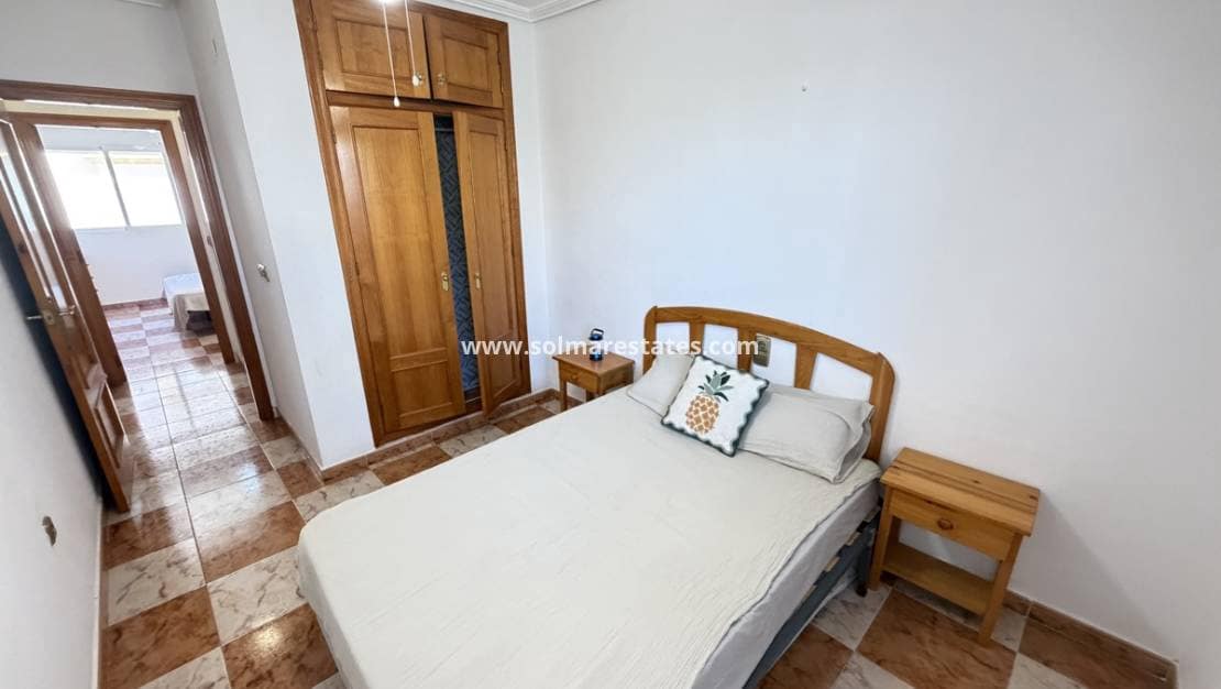 2 chambre Appartement à vendre à Villamartin avec piscine - 159 995 € (Ref: 9948908)