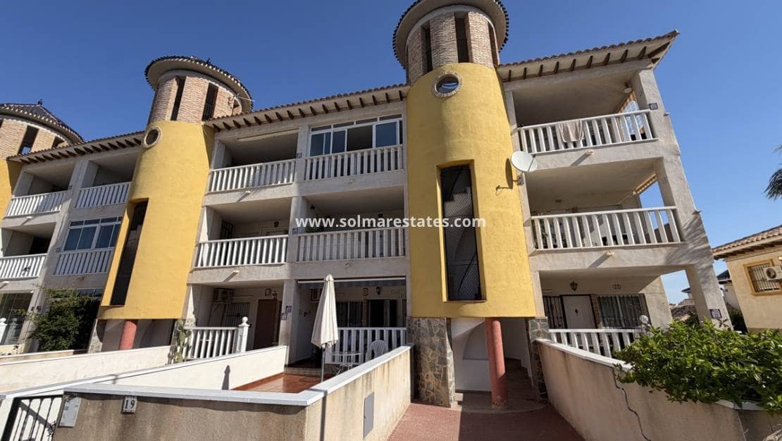 2 chambre Appartement à vendre à Villamartin avec piscine - 159 995 € (Ref: 9948908)
