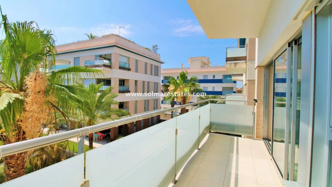 Apartamento de 2 habitaciones en Villamartin en venta con piscina - 249.950 € (Ref: 9948961)