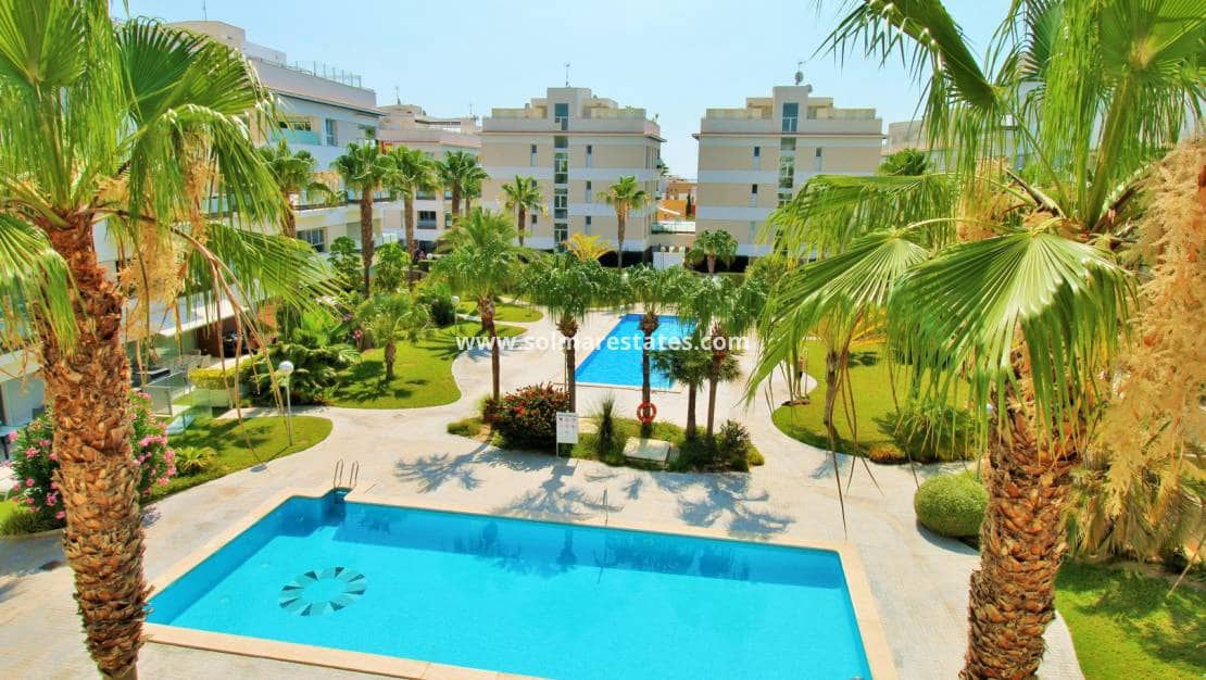 Apartamento de 2 habitaciones en Villamartin en venta con piscina - 249.950 € (Ref: 9948961)