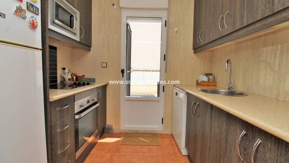 3 soveværelse Semi-Rækkehus til salg i Los Altos med swimmingpool - € 269.000 (Ref: 9948964)