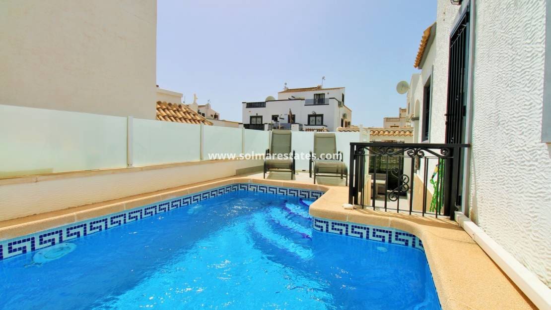 3 soveværelse Semi-Rækkehus til salg i Los Altos med swimmingpool - € 269.000 (Ref: 9948964)