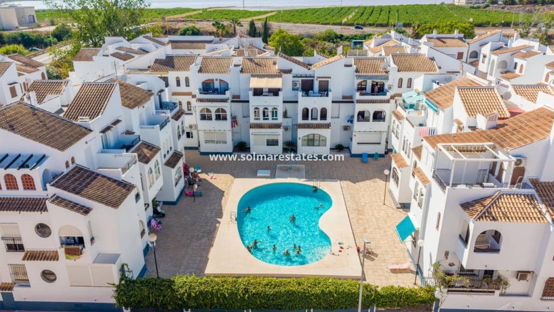 1 Zimmer Apartment zu verkaufen in Torrevieja mit Pool - 132.000 € (Ref: 9950147)