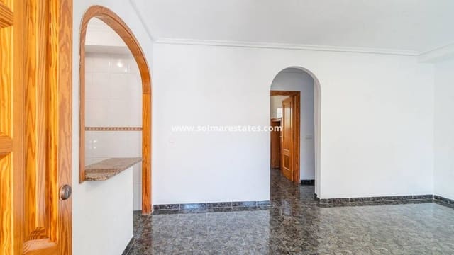 3 slaapkamer Halfvrijstaande villa te koop in Playa Flamenca, Orihuela met zwembad - € 297.000 (Ref: 9956329)
