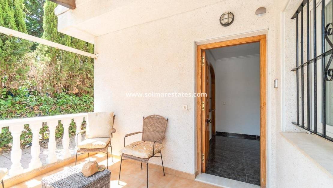3 slaapkamer Halfvrijstaande villa te koop in Playa Flamenca met zwembad - € 297.000 (Ref: 9956329)