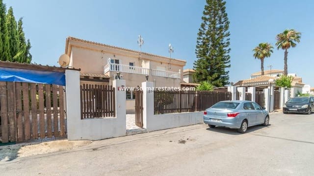 3 slaapkamer Halfvrijstaande villa te koop in Playa Flamenca, Orihuela met zwembad - € 297.000 (Ref: 9956329)