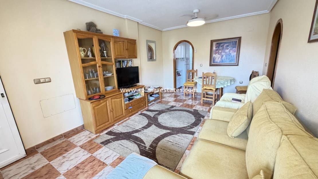 2 sovrum Lägenhet till salu i Villamartin med pool - 159 995 € (Ref: 9964547)
