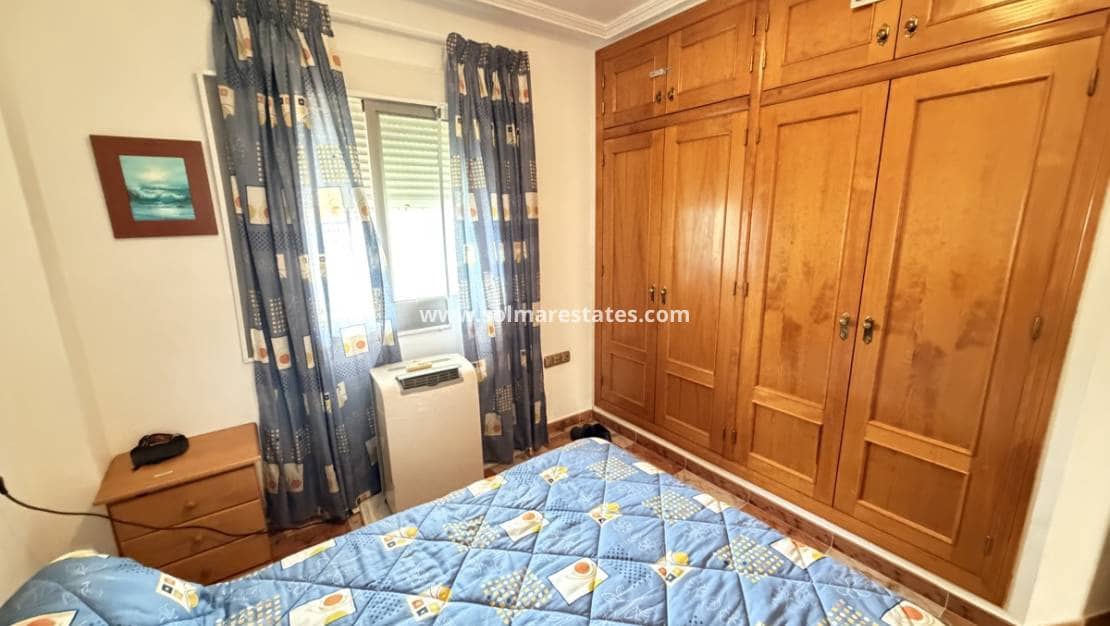 2 sovrum Lägenhet till salu i Villamartin med pool - 159 995 € (Ref: 9964547)