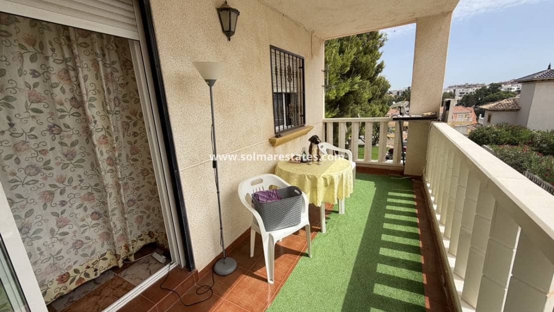 2 sovrum Lägenhet till salu i Villamartin med pool - 159 995 € (Ref: 9964547)