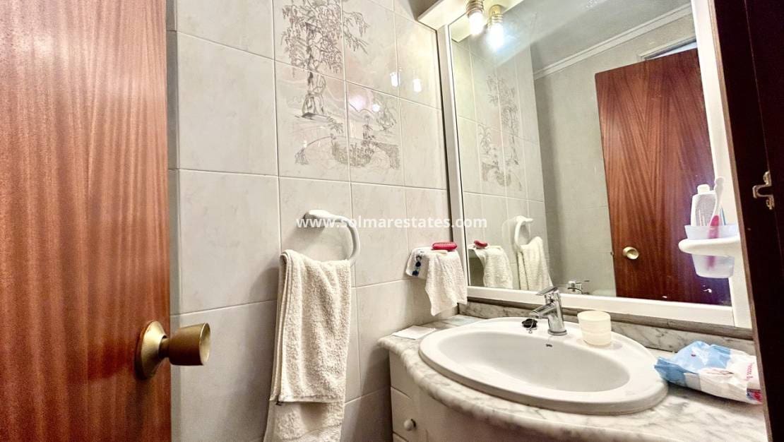 3 soveværelse Lejlighed til salg i Rocio del Mar med swimmingpool - € 225.000 (Ref: 9964548)