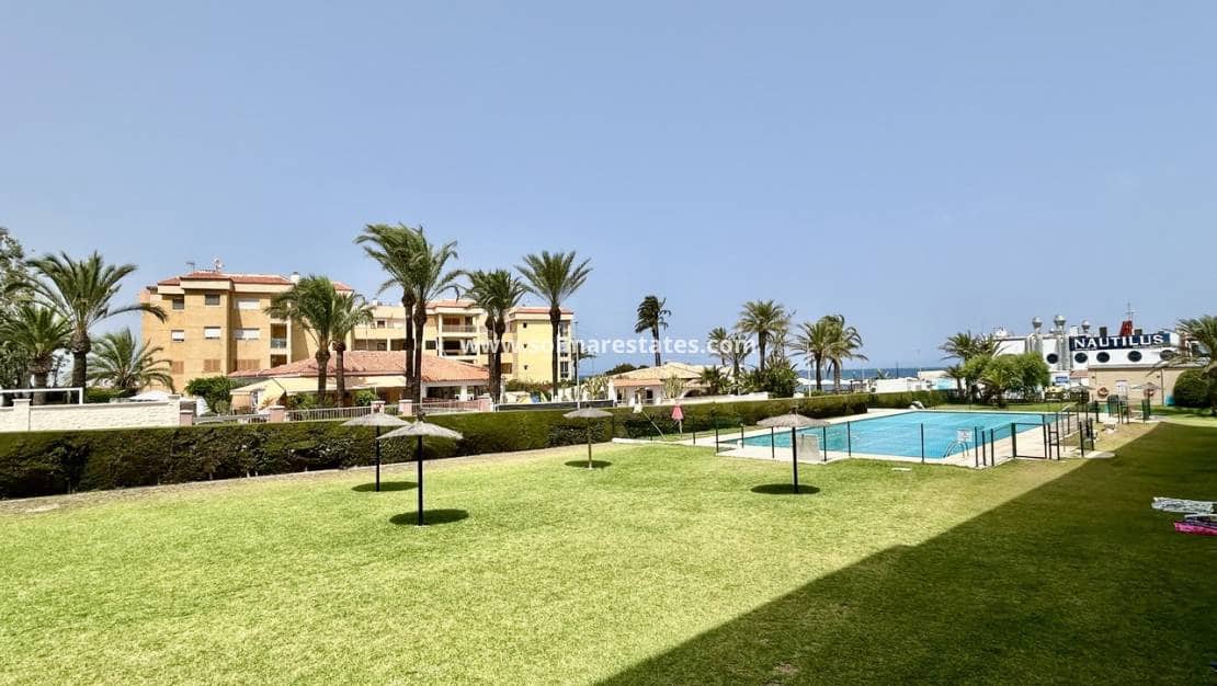 3 soveværelse Lejlighed til salg i Rocio del Mar med swimmingpool - € 225.000 (Ref: 9964548)