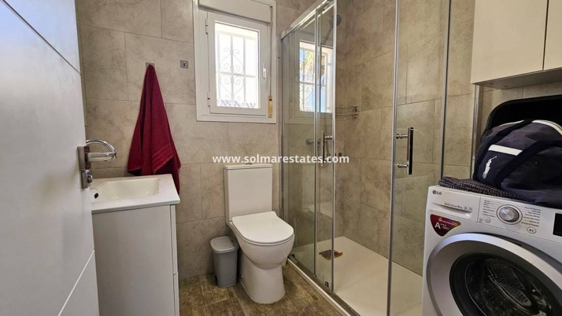 4 bedroom Villa for sale in Lo Pepin with pool - € 460,000 (Ref: 9968839)