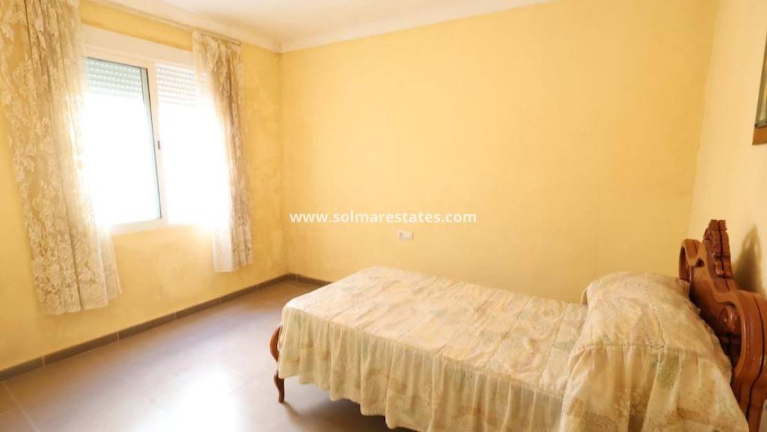 3 makuuhuone Huoneisto myytävänä paikassa Torrevieja - 148 500 € (Ref: 9970856)