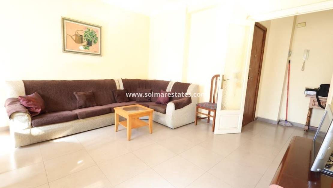 3 makuuhuone Huoneisto myytävänä paikassa Torrevieja - 148 500 € (Ref: 9970856)