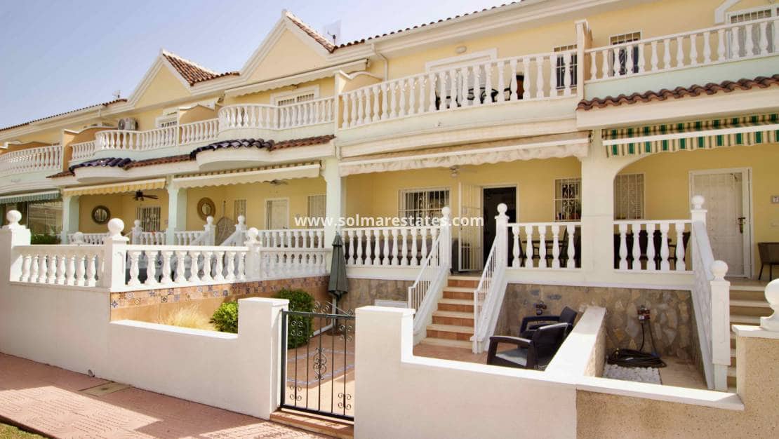 3 soverom Hus til salgs i Dona Pepa med svømmebasseng - € 249 000 (Ref: 9970857)