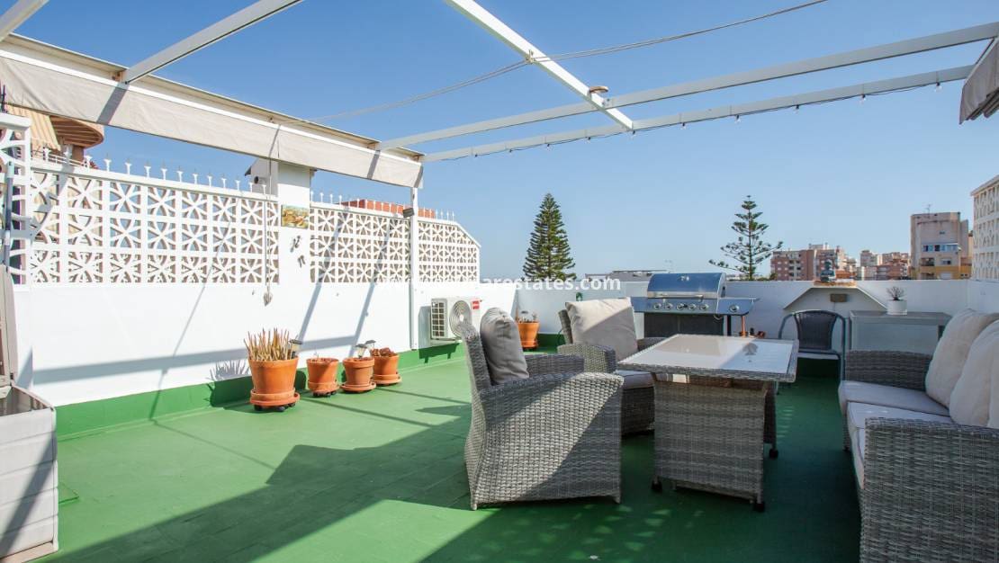 2 sovrum Lägenhet till salu i Torrevieja - 145 000 € (Ref: 9971476)
