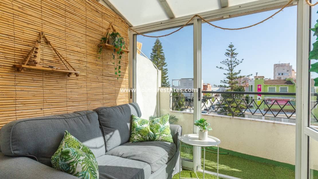 2 sovrum Lägenhet till salu i Torrevieja - 145 000 € (Ref: 9971476)