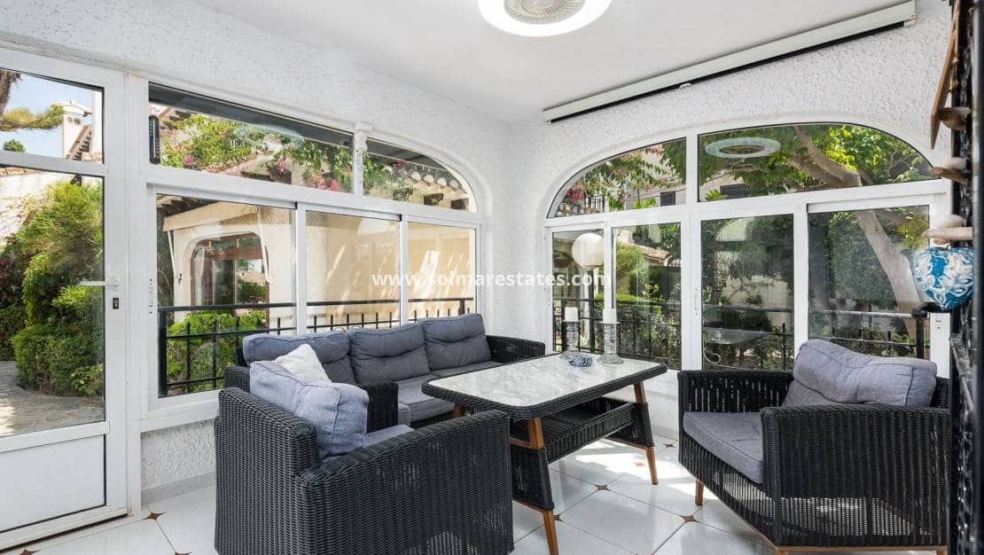 3 soveværelse Byhus til salg i Cabo Roig med swimmingpool - € 340.000 (Ref: 9971477)