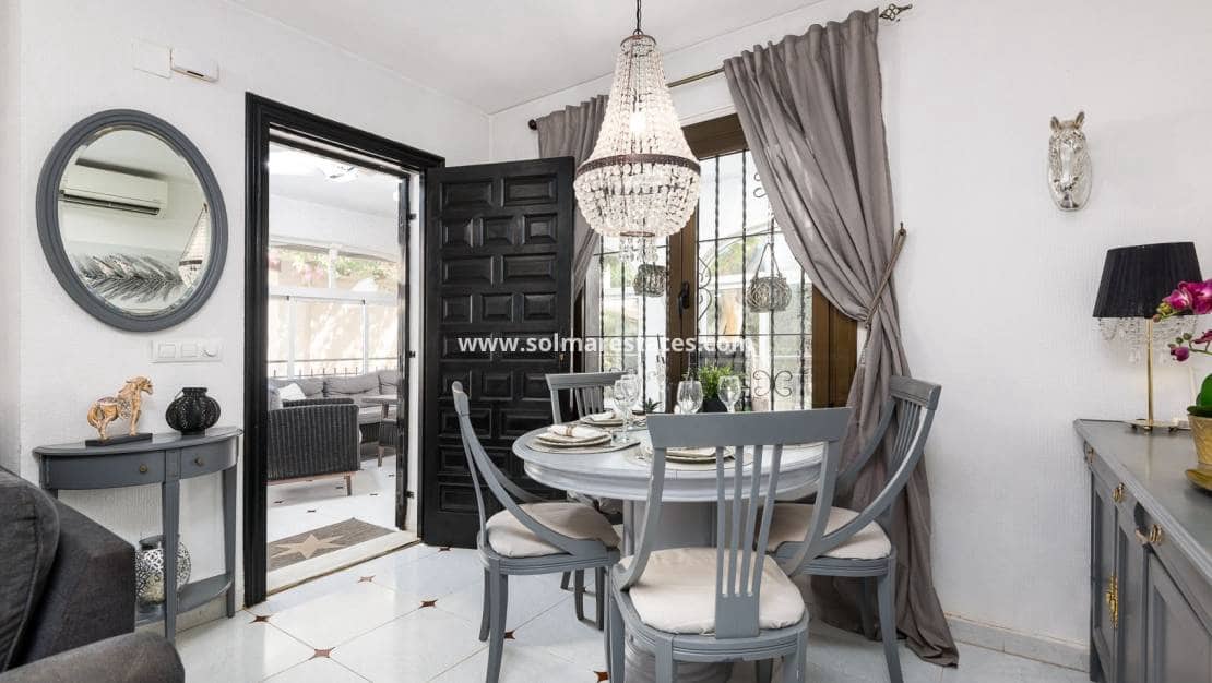 3 soveværelse Byhus til salg i Cabo Roig med swimmingpool - € 340.000 (Ref: 9971477)