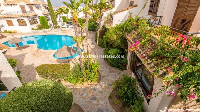 3 soverom Hus til salgs i Cabo Roig, Orihuela med svømmebasseng - € 320 000 (Ref: 9971477)