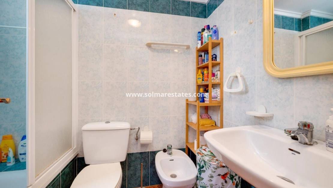 2 camera da letto Appartamento in vendita in Torrevieja con piscina - 129.969 € (Rif: 9971479)
