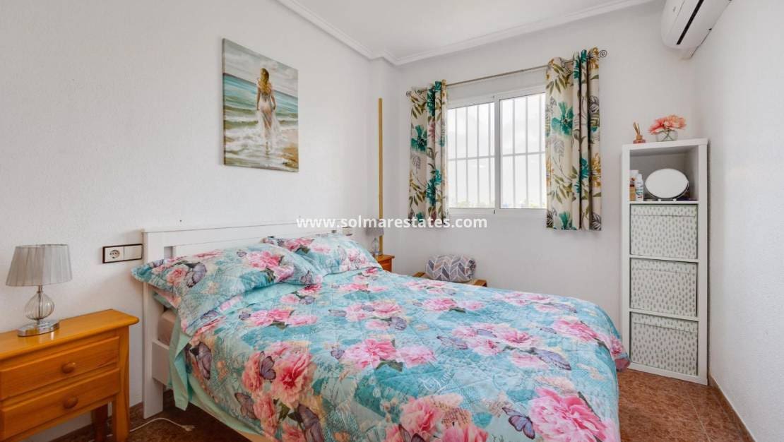 2 camera da letto Appartamento in vendita in Torrevieja con piscina - 129.969 € (Rif: 9971479)