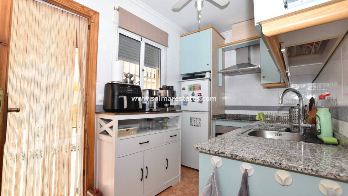 2 Zimmer Haus zu verkaufen in Algorfa mit Pool - 134.995 € (Ref: 9973598)