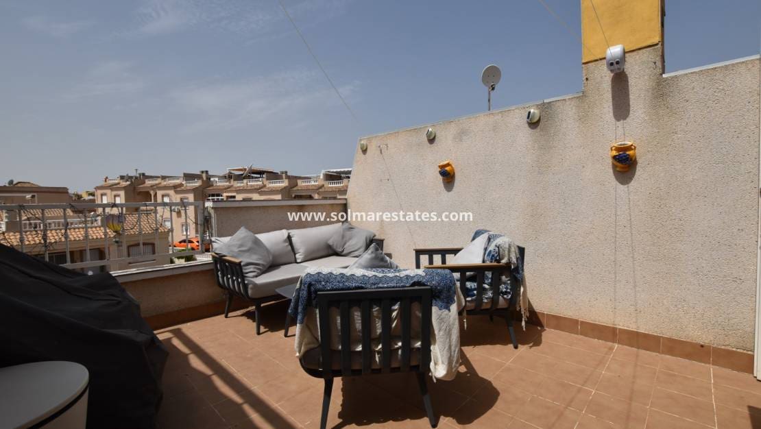 2 Zimmer Haus zu verkaufen in Algorfa mit Pool - 134.995 € (Ref: 9973598)