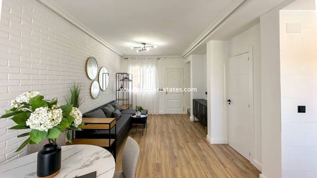 2 soveværelse Byhus til salg i Cabo Roig, Orihuela med swimmingpool - € 255.000 (Ref: 9974275)