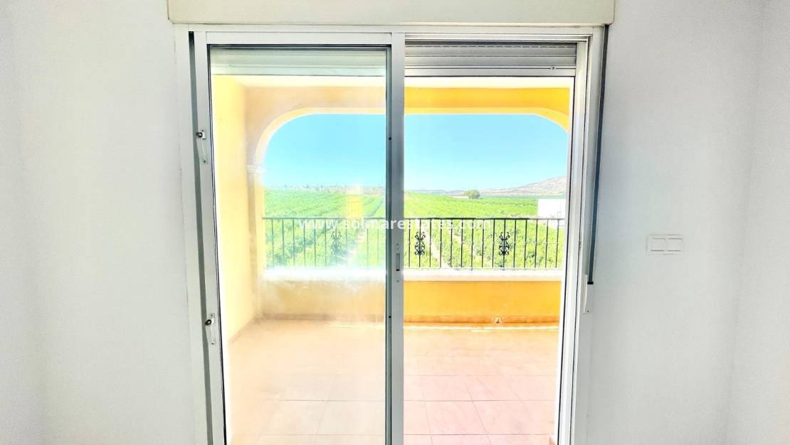 2 bedroom Apartment for sale in Algorfa with pool - € 157,900 (Ref: 9976669)