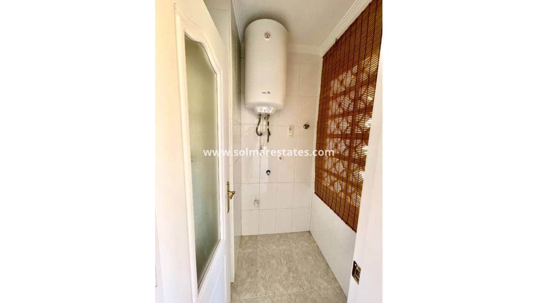 2 bedroom Apartment for sale in Algorfa with pool - € 157,900 (Ref: 9976669)