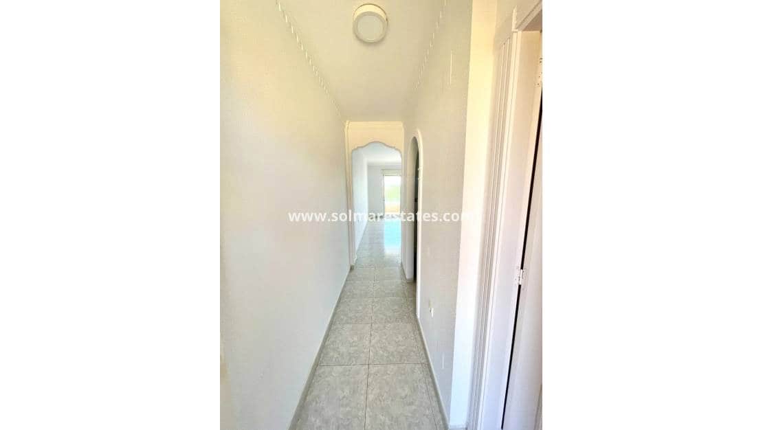 2 bedroom Apartment for sale in Algorfa with pool - € 157,900 (Ref: 9976669)