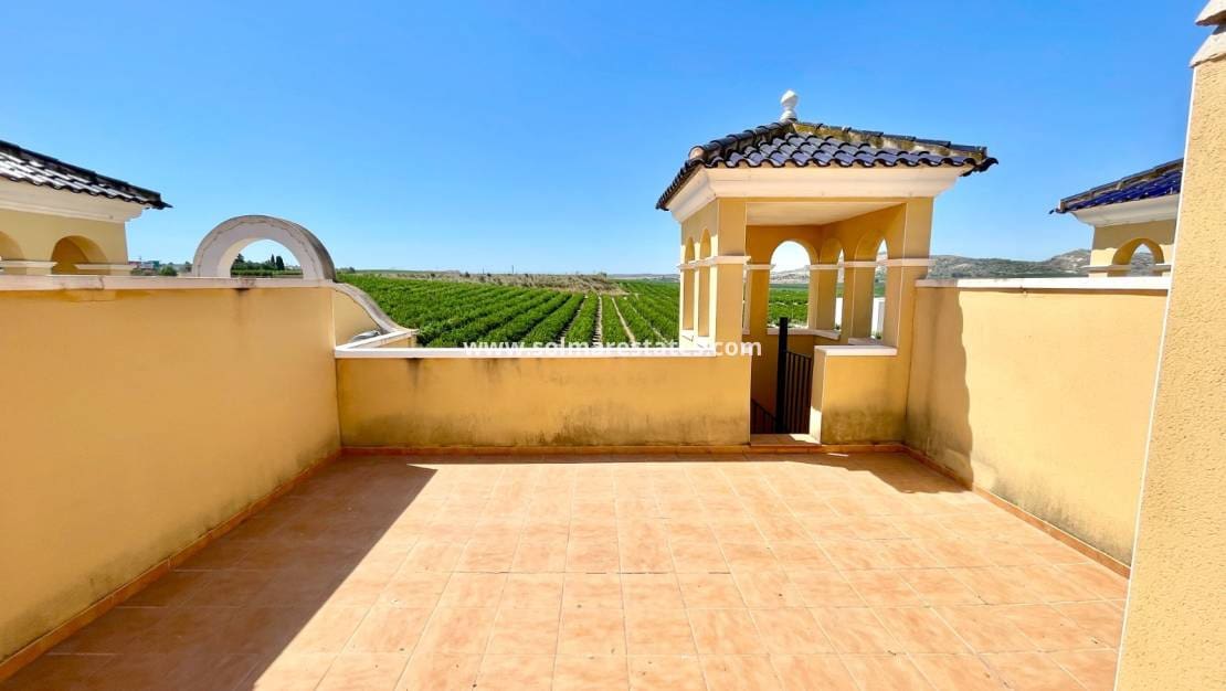 2 bedroom Apartment for sale in Algorfa with pool - € 157,900 (Ref: 9976669)
