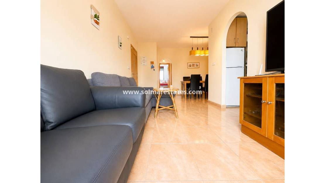 Apartamento de 2 habitaciones en Daya Nueva en venta con piscina - 124.900 € (Ref: 9976670)