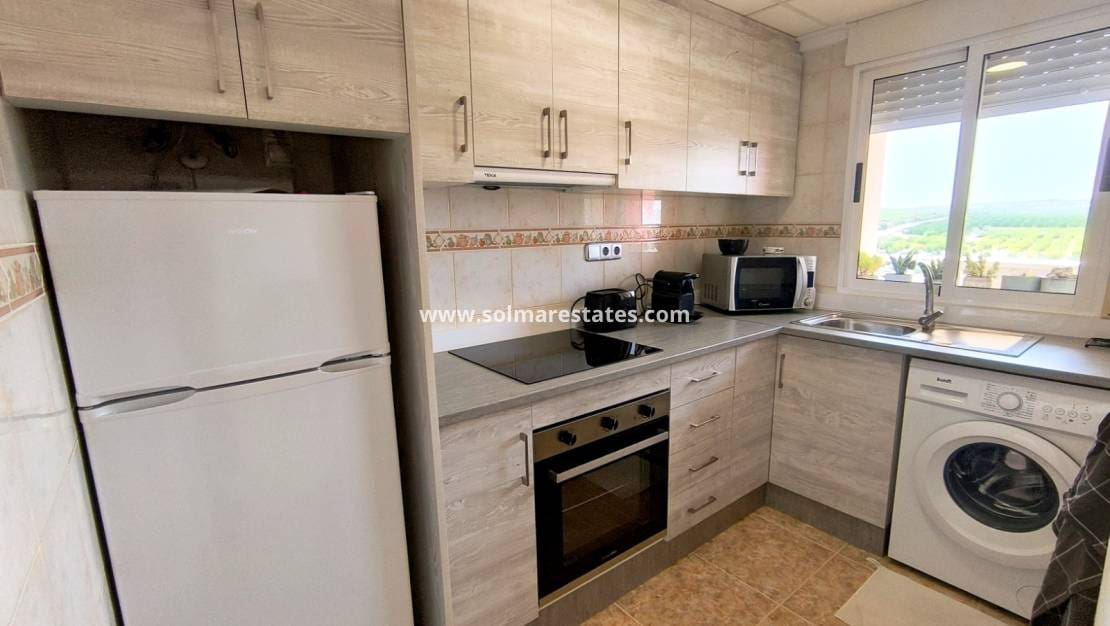 2 bedroom Apartment for sale in Algorfa with pool - € 129,950 (Ref: 9976671)