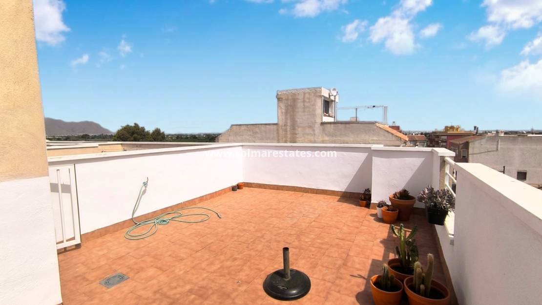 2 bedroom Apartment for sale in Algorfa with pool - € 129,950 (Ref: 9976671)