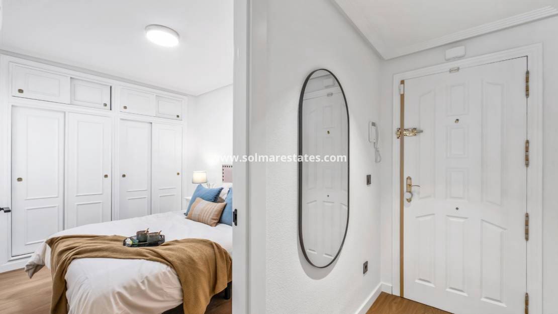 2 slaapkamer Appartement te koop in Playa Flamenca met zwembad - € 194.800 (Ref: 9976673)