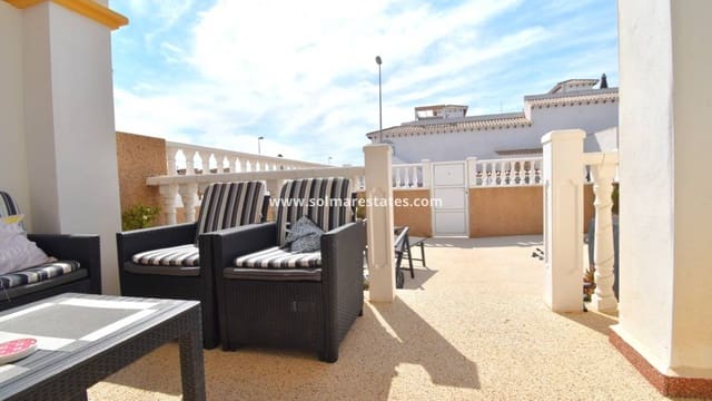 2 slaapkamer Appartement te koop in Punta Prima, Orihuela met zwembad - € 179.000 (Ref: 9976674)