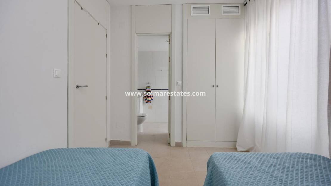 2 soverom Leilighet til salgs i Playa Flamenca med svømmebasseng - € 194 969 (Ref: 9976679)