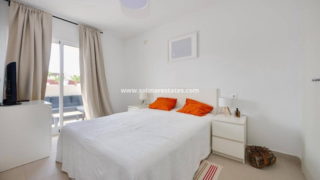 2 soverom Leilighet til salgs i Playa Flamenca med svømmebasseng - € 194 969 (Ref: 9976679)
