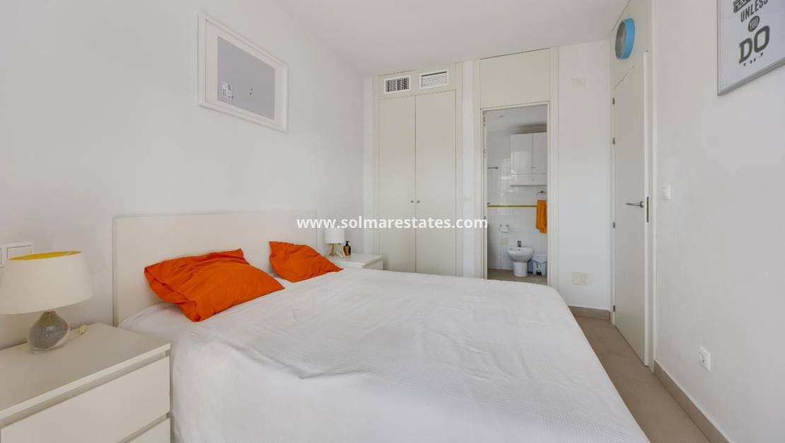 2 soverom Leilighet til salgs i Playa Flamenca med svømmebasseng - € 194 969 (Ref: 9976679)