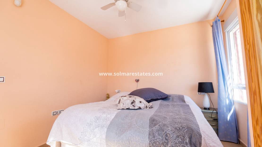 2 bedroom Semi-detached Villa for sale in Villamartin with pool - € 189,000 (Ref: 9976681)