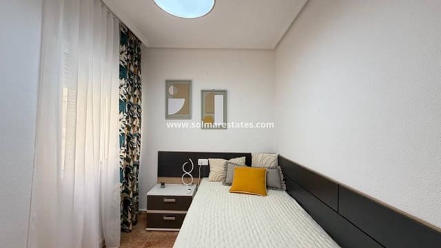 2 Zimmer Apartment zu verkaufen in Puerto Deportivo, Torrevieja - 144.900 € (Ref: 9977714)