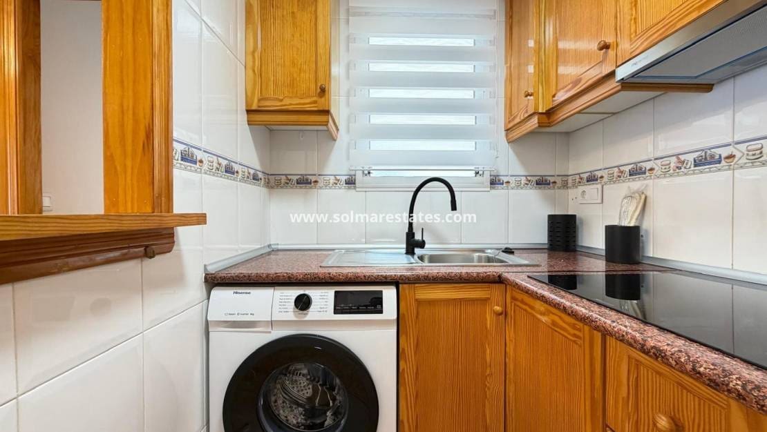 2 Zimmer Apartment zu verkaufen in Torrevieja - 144.900 € (Ref: 9977714)