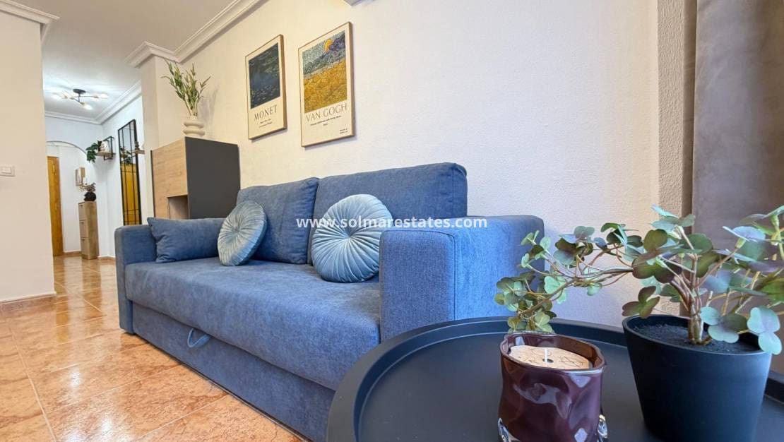 2 Zimmer Apartment zu verkaufen in Torrevieja - 144.900 € (Ref: 9977714)