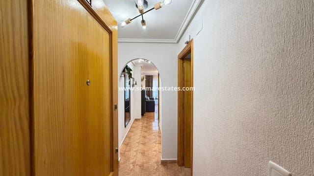 2 Zimmer Apartment zu verkaufen in Puerto Deportivo, Torrevieja - 144.900 € (Ref: 9977714)