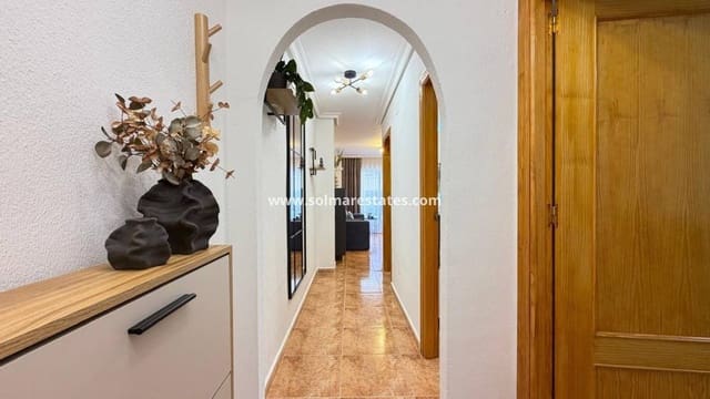 2 Zimmer Apartment zu verkaufen in Puerto Deportivo, Torrevieja - 144.900 € (Ref: 9977714)